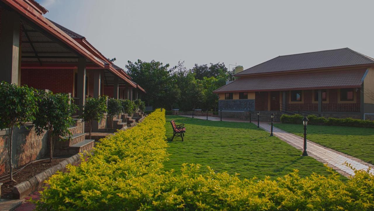 Wildcat Resort Tadoba Sirkada Bagian luar foto